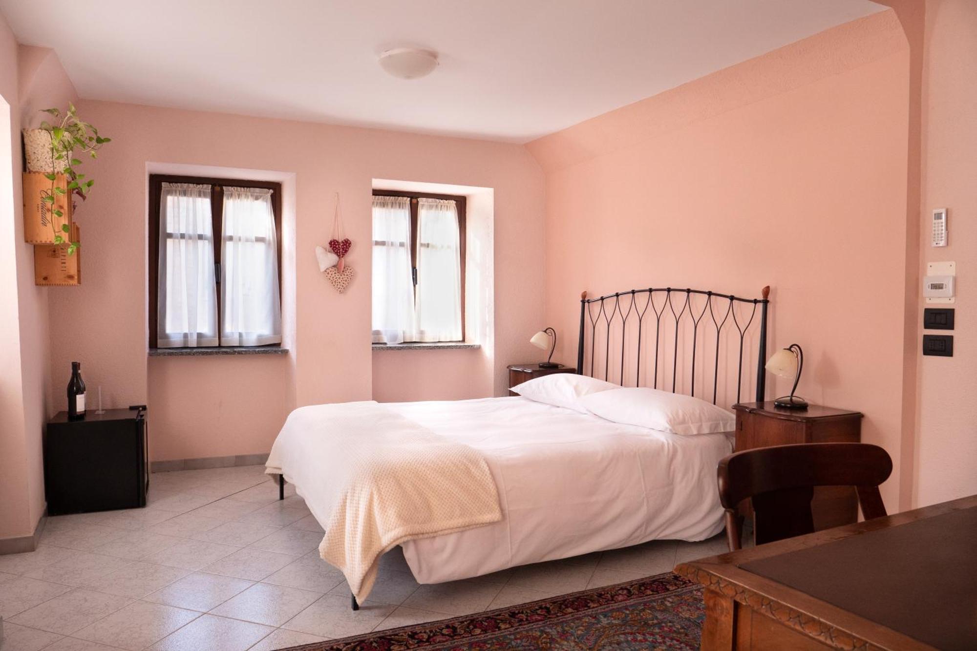 L'Aromatario Bed & Breakfast Neive Exterior photo